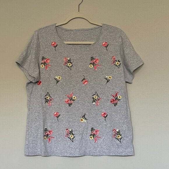 Embroidered Flower Short Sleeve Round Neck Gray T-shirt XL - Picture 1 of 4